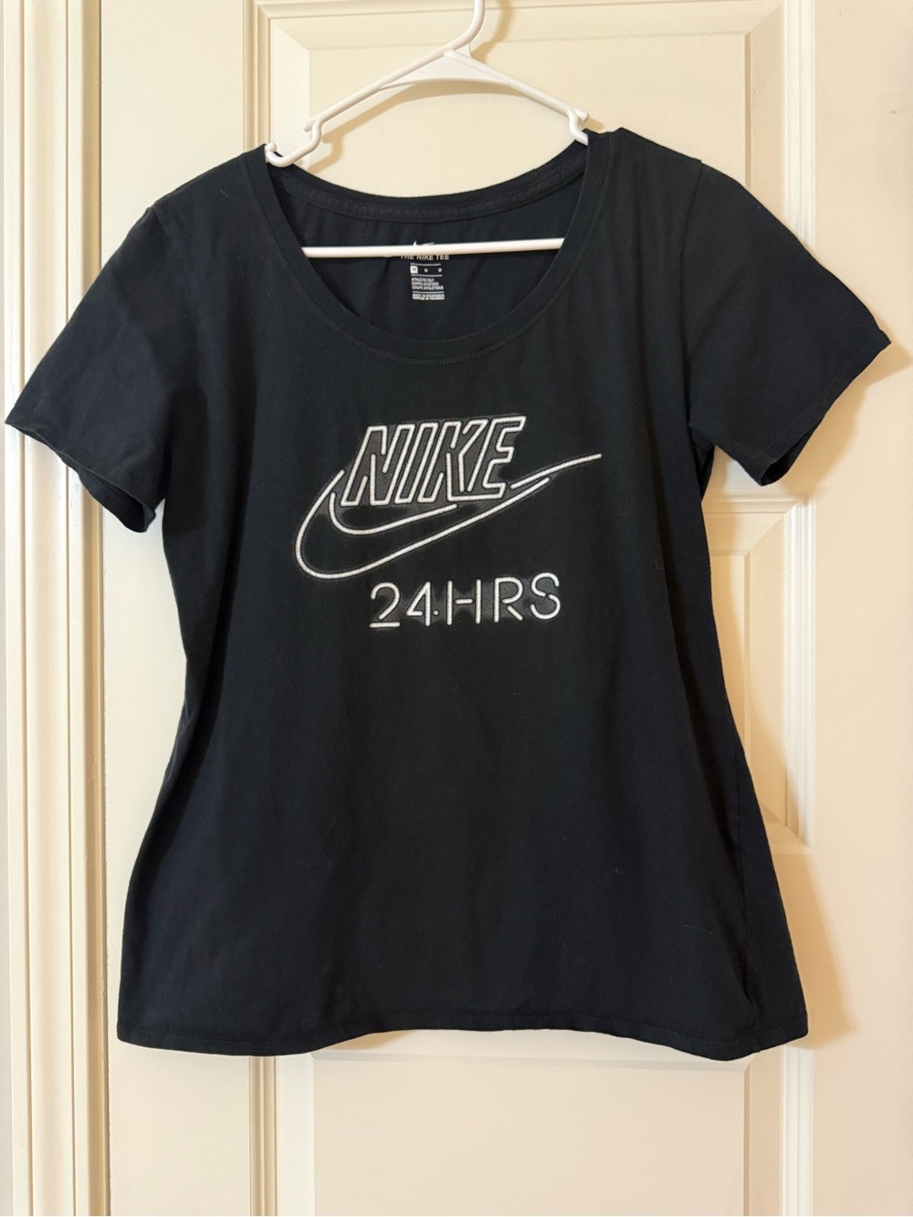Nike The Nike Tee 24HRS Graphic T-Shirt Size Medium Black